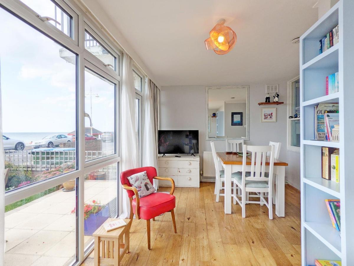 Stonesthrow - Bognor Regis Villa ภายนอก รูปภาพ