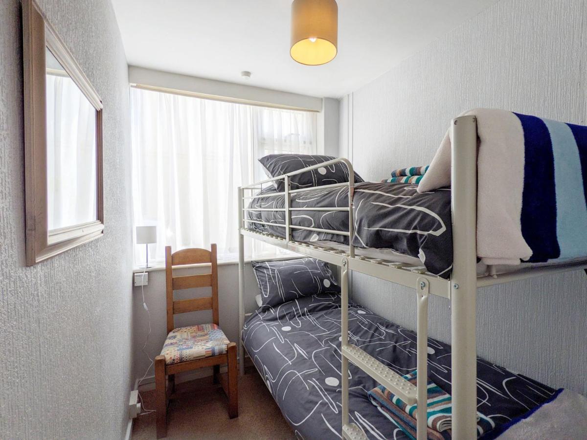 Stonesthrow - Bognor Regis Villa ภายนอก รูปภาพ